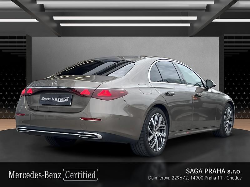 Mercedes-Benz Třídy E Třída E 450 d 4MATIC - fotka 4 z 18
