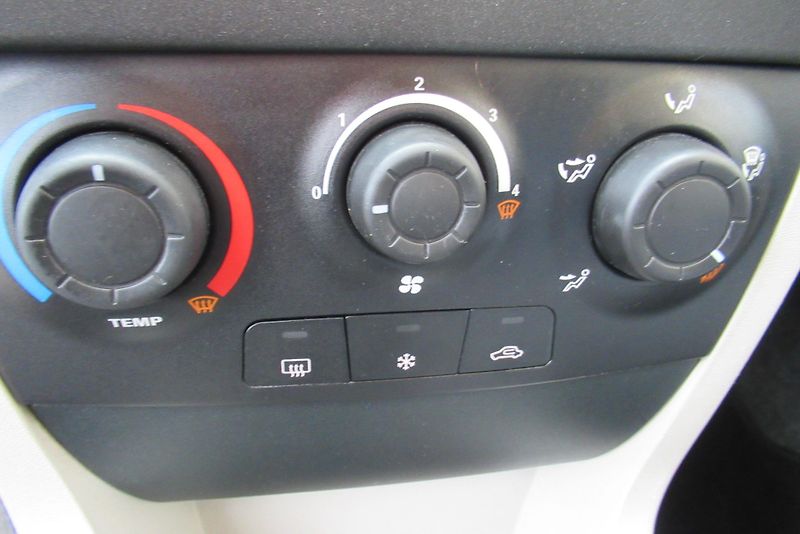 Fiat Stilo SW 1.9 JTD KLIMA TEMPOMAT - fotka 12 z 21