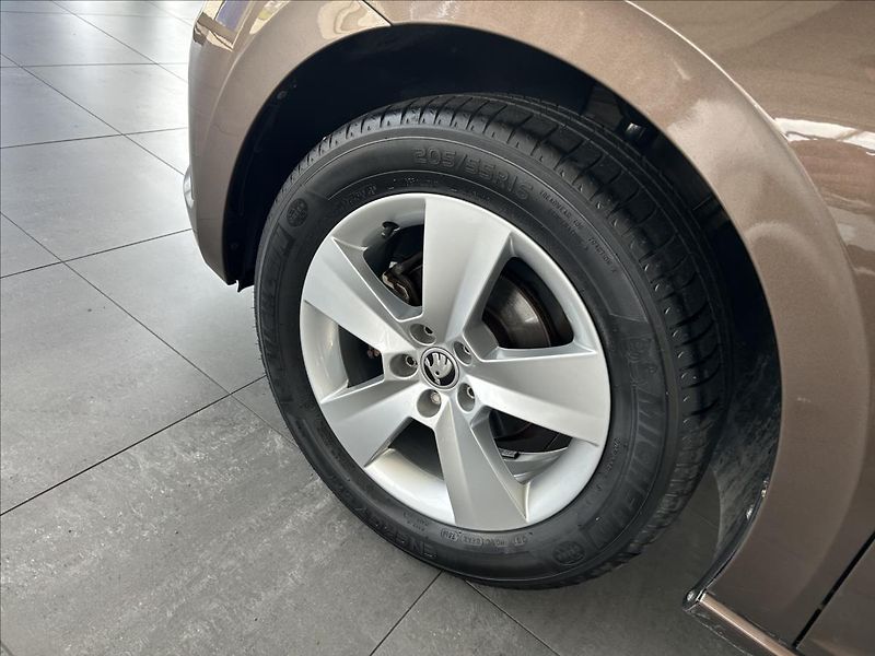 Škoda Scala 1,0   TSI,1.MAJITEL,SERVISKA - fotka 25 z 25