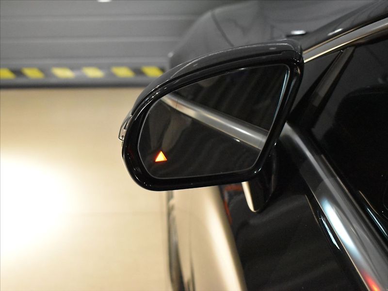 Mercedes-Benz CLS 3,0 450 designo,burmester - fotka 27 z 29