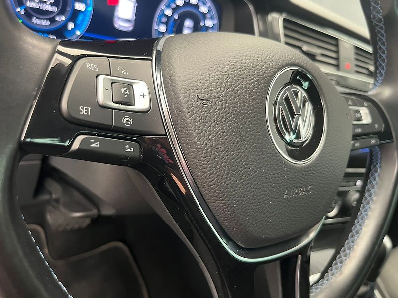 Volkswagen e-Golf 93,1% SoH, tep.čerp. virtual k - fotka 11 z 95
