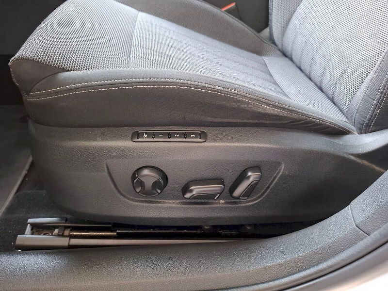 Škoda Superb (2022) COMBI  STYLE TD 110/2.0 7DG - fotka 9 z 25