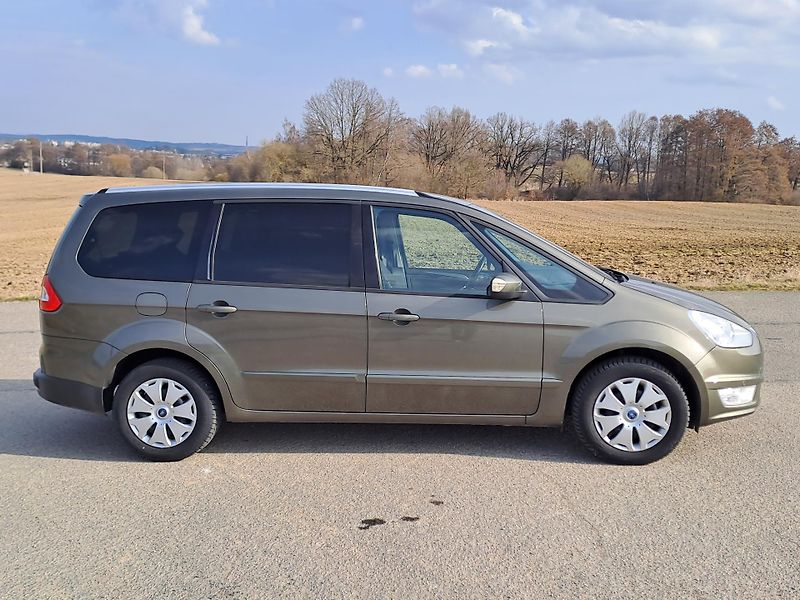 Ford Galaxy (2012) 2.0TDCi 7 MÍST SERVISKA - fotka 4 z 30