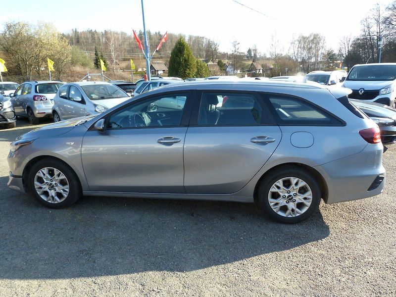 Kia Ceed 1.5 T-GDI  118 Kw DPH - fotka 9 z 20