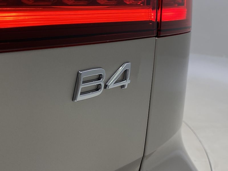 Volvo V60 (2026) B4 AUT DARK PLUS - fotka 20 z 66