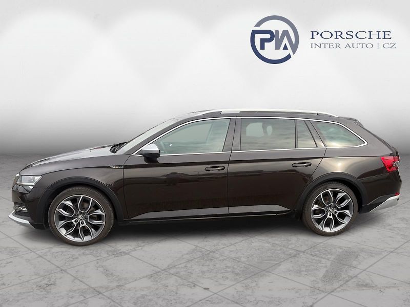 Škoda Superb 2.0TDi Scout DSG 140kW 4x4 - fotka 3 z 21