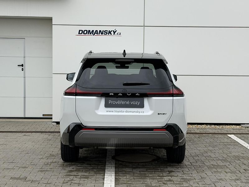 Toyota RAV4 (2026) STYLE 2,5 PHEV 4X4 AT 309k - fotka 11 z 14