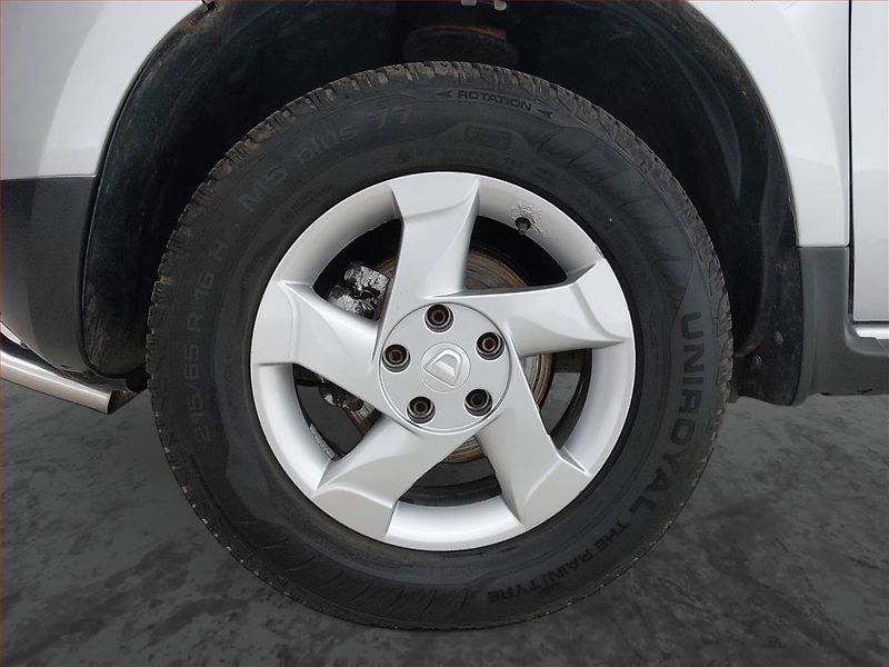 Dacia Duster (2015) 1.6 16V, Tempomat - fotka 14 z 15