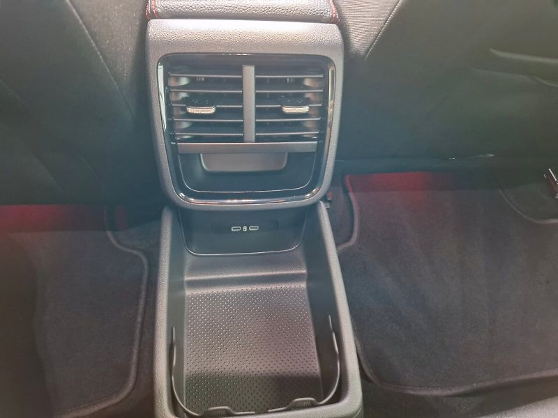 Škoda Octavia (2025) COMBI RS 2,0 TSI 195 KW 7-STUP - fotka 13 z 30