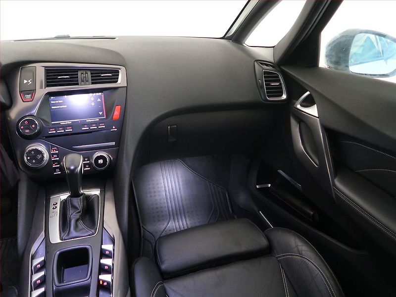 Citroën DS5 (2017) 2.0 BlueHDI, Automat, Kůže - fotka 8 z 17