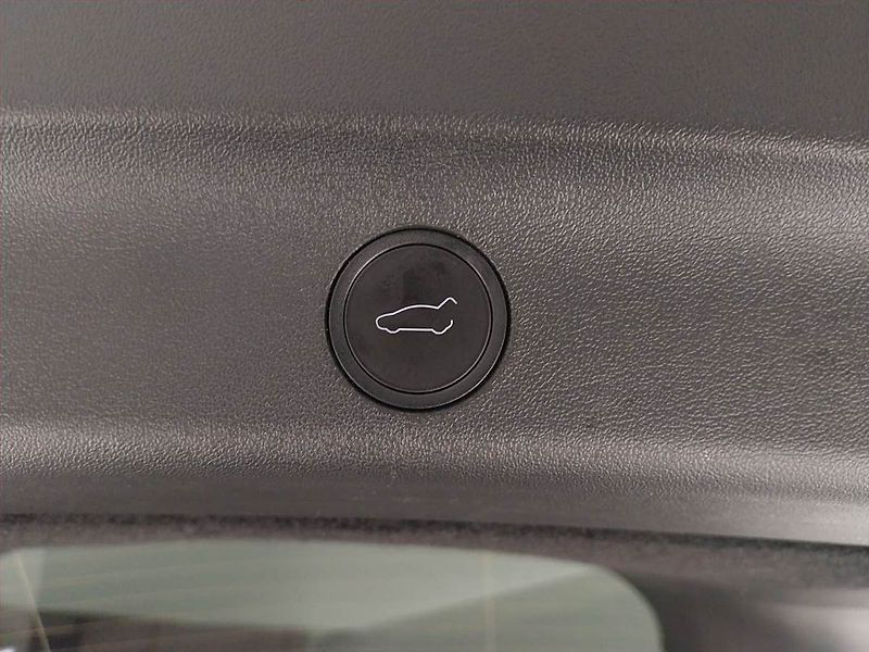 Tesla Model Y (2023) Long Range AWD 79kWh, SoH 91% - fotka 18 z 21