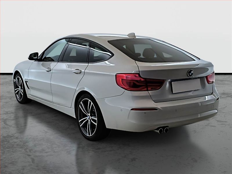 BMW Řada 3 (2019) 320d xDrive GT, 4X4, Automat - fotka 4 z 17