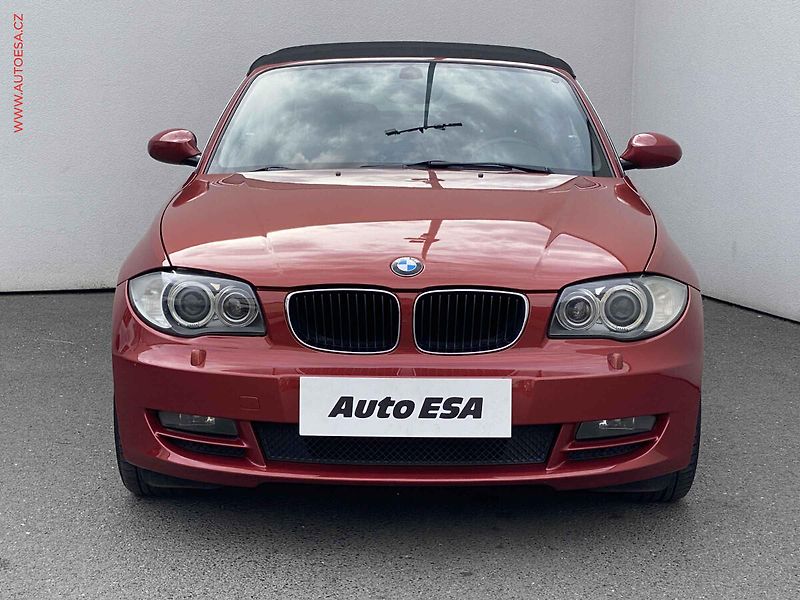 BMW Řada 1 (2009) 2.0d 123d, Xenon, AC, tempo - fotka 2 z 16
