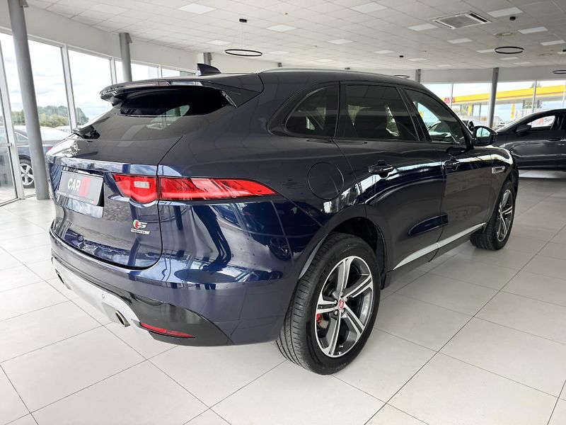 Jaguar F-Pace 30d S*AWD*Max.Výb*REZERVACE! - fotka 5 z 43