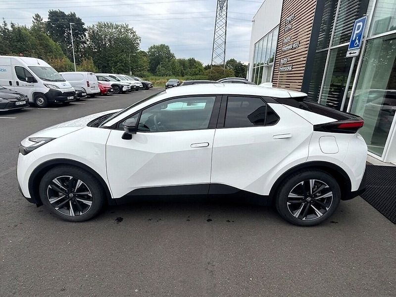 Toyota C-HR 1,8   Style HEV CVT - fotka 4 z 10