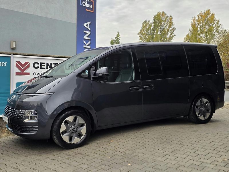 Hyundai Staria 2.2-AUTOMAT-KŮŽE-9MÍST - fotka 7 z 36
