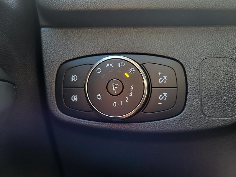 Ford Focus 1.0 EcoBoost mHEV 114kW TITAN. - fotka 23 z 50