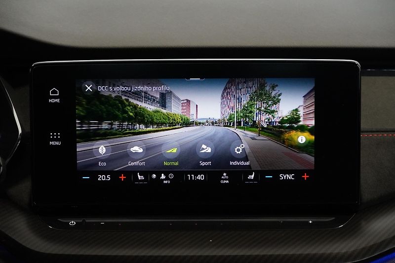 Škoda Octavia RS,2.0TSI,1.MAJ,ČR,NEZ.TOPENÍ - fotka 35 z 38