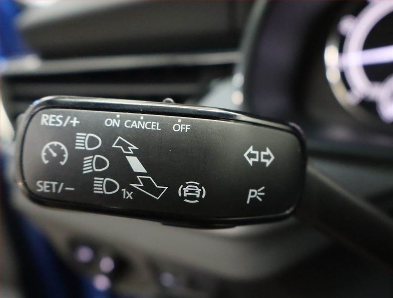 Škoda Kamiq (2023) Ambition Plus 1.0 TSI, ČR - fotka 16 z 17