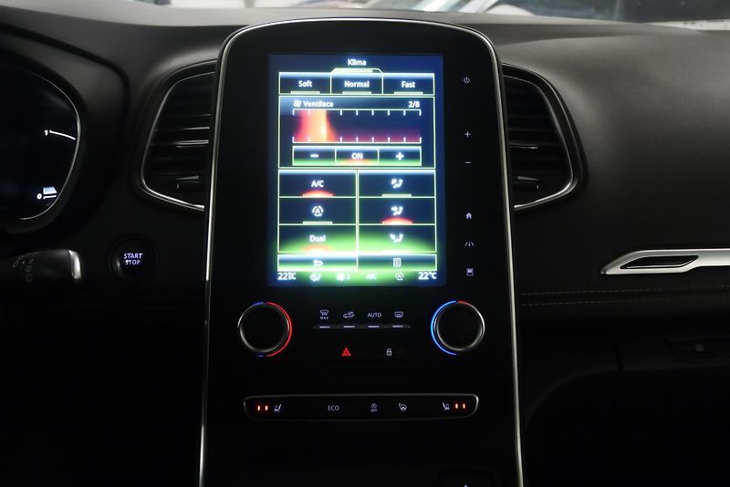 Renault Grand Scénic - fotka 23 z 27