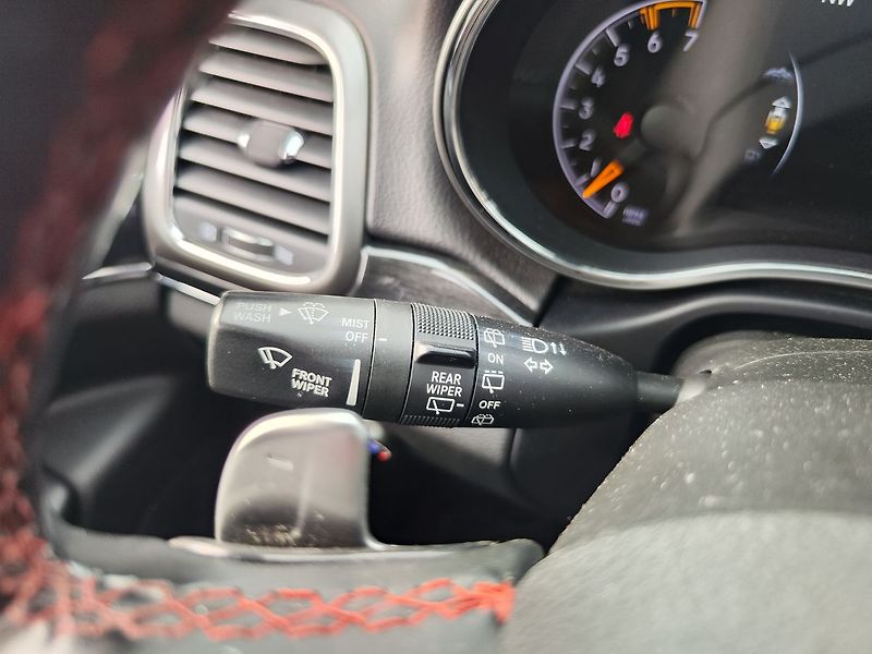 Jeep Grand Cherokee 5.7 HEMI/268kW V8 Trailhawk AT - fotka 29 z 35