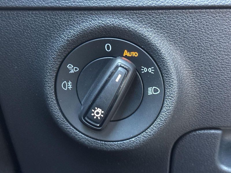 Škoda Karoq (2022) 2.0 TDI 4x4 DSG Sportline - fotka 17 z 33