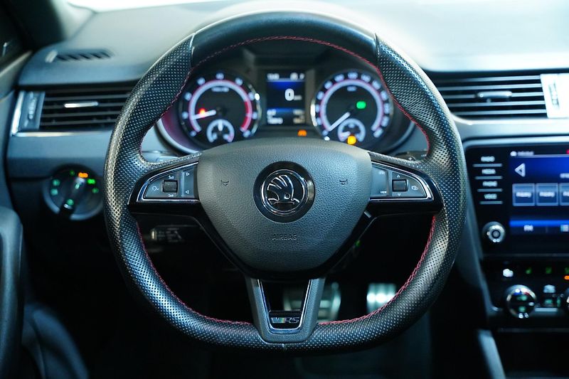 Škoda Octavia - fotka 18 z 28