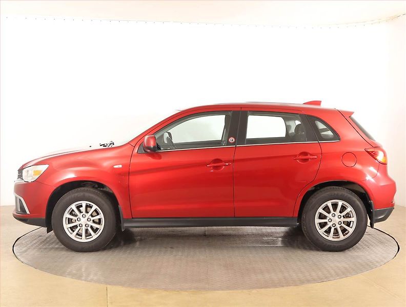 Mitsubishi ASX (2018) Invite 1.6 MIVEC, Serv.kniha - fotka 3 z 17