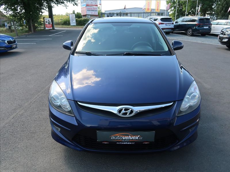 Hyundai i30 1,4 CVVT,80kW,1majČR,Klima - fotka 7 z 22