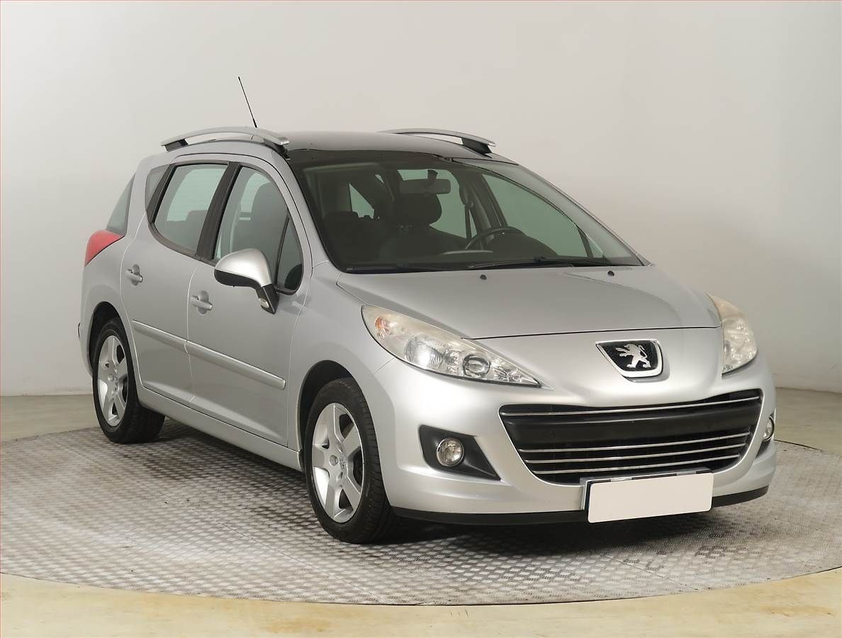 Peugeot 207 1.6 HDi, po STK, zamluveno