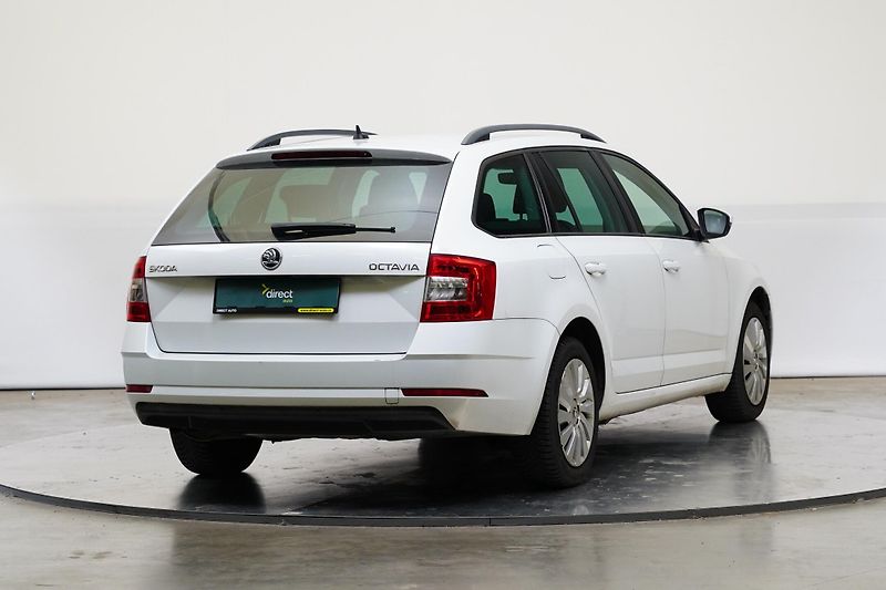 Škoda Octavia - fotka 2 z 24