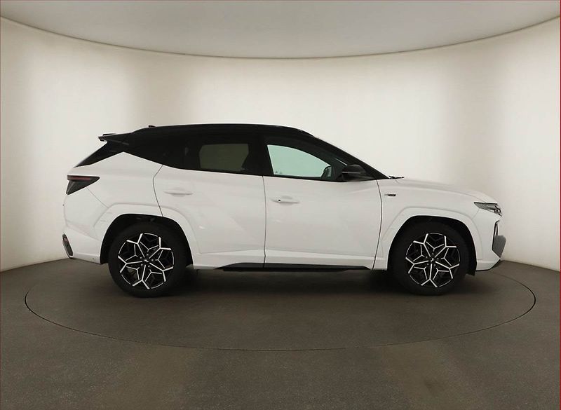 Hyundai Tucson (2023) N-Line 1.6 T-GDI - fotka 6 z 15