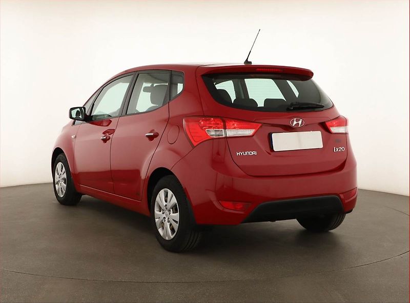 Hyundai ix20 (2013) 1.4 CVVT, ČR,1.maj - fotka 4 z 14