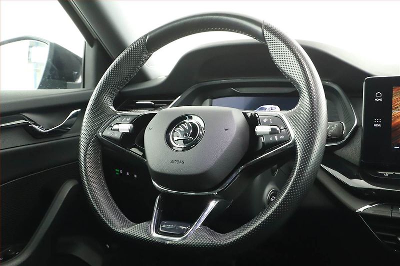 Škoda Octavia (2022) Sportline 2.0 TDI, Automat - fotka 8 z 17