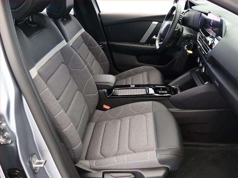 Citroën C4 X (2024) 1.2 PureTech, Automat, ČR - fotka 7 z 18