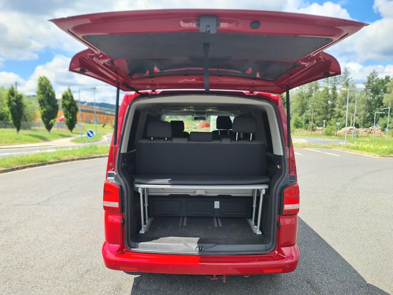 Volkswagen Multivan T5 2.0 TDi 103-KW KLIMA 7-MÍST - fotka 34 z 42