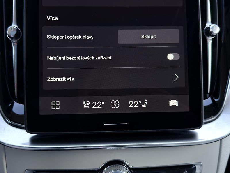 Volvo XC90 B5 AWD ULTRA BRIGHT // +kola  - fotka 49 z 61