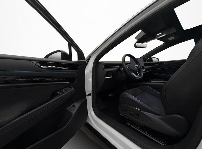 Volkswagen ID.7 Pro 360k Masáž Matrix HuD Pano - fotka 9 z 36