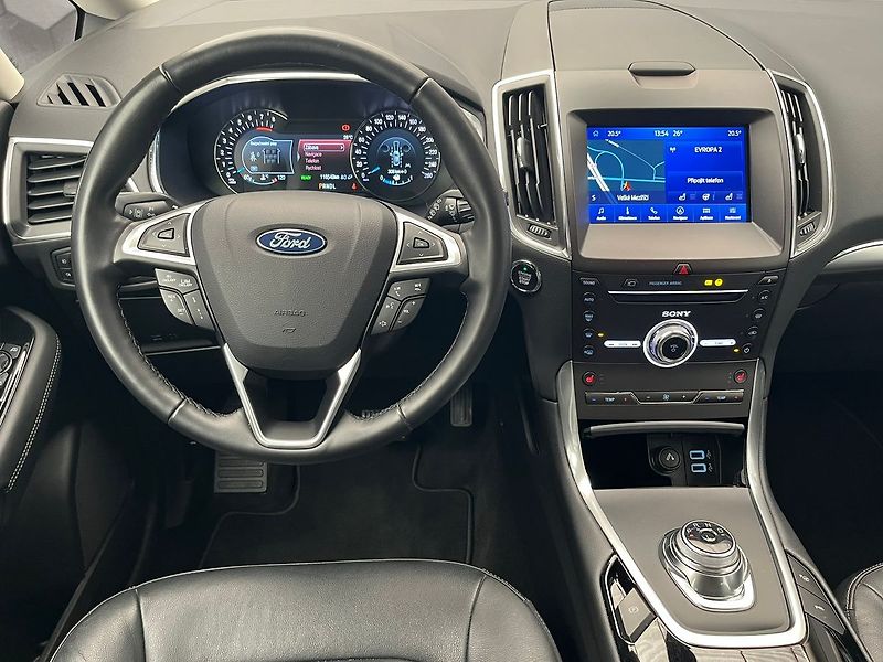 Ford Galaxy 2.5 HEV TITANIUM 7 míst - fotka 8 z 58