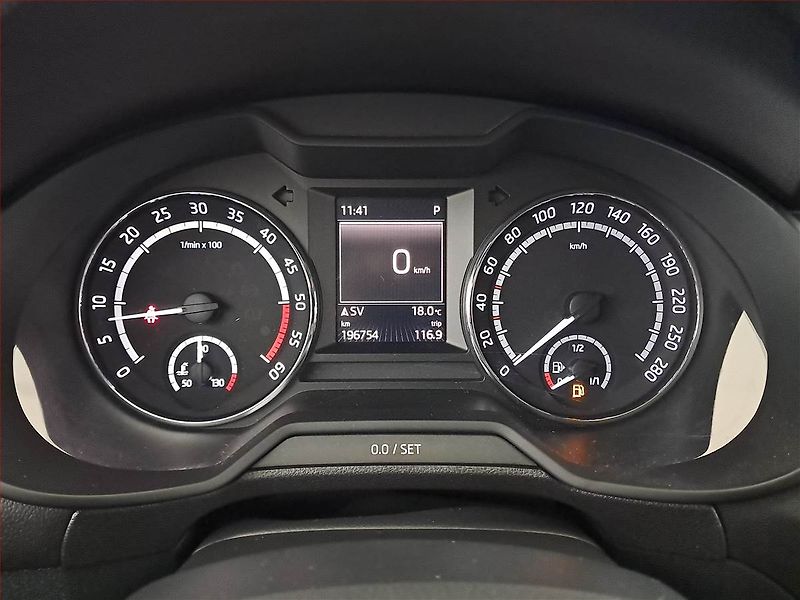 Škoda Octavia (2014) RS 2.0 TDI, Automat, Navi - fotka 11 z 17