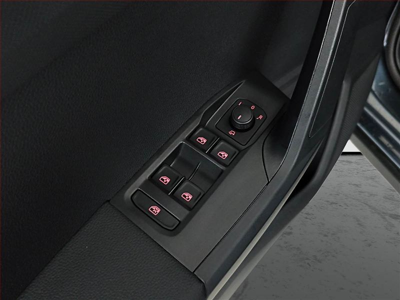 Seat Arona (2026) 1.0 TSI, ČR,1.maj, Serv.kniha - fotka 16 z 17