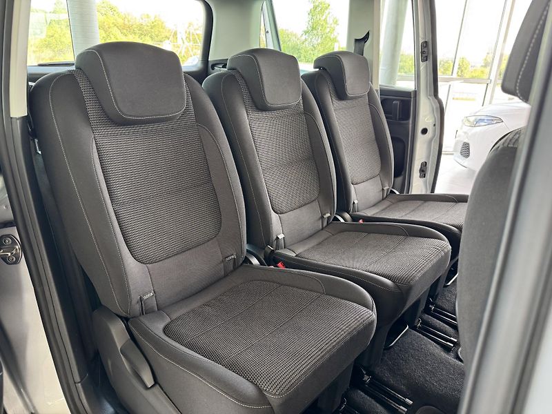 Volkswagen Sharan 2,0TDI 110kW*DSG*Tažné*DPH - fotka 18 z 40