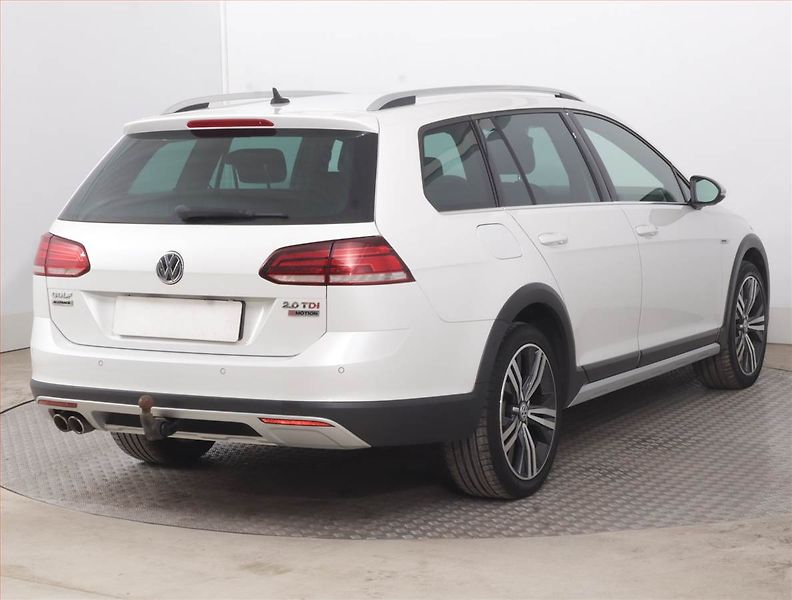 Volkswagen Golf (2017) Alltrack 2.0 TDI Alltrack - fotka 5 z 15
