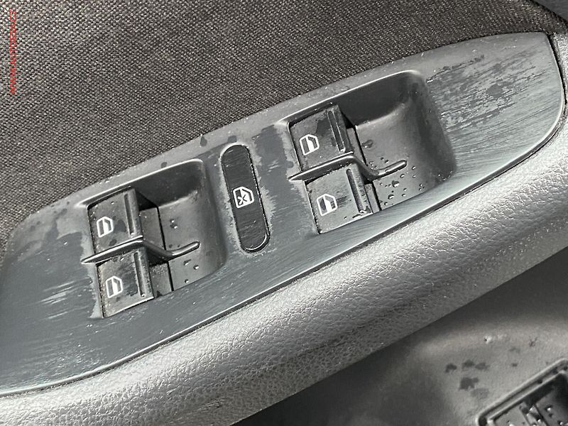 Volkswagen Jetta (2014) 2.0 TDi, DSG, bixen, TZ - fotka 12 z 20