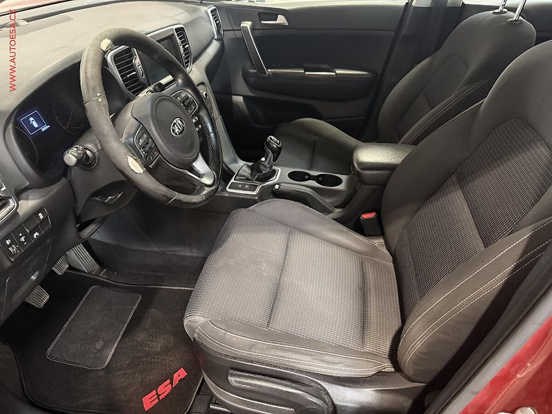Kia Sportage (2016) 1.7 CRDi, 1.maj,ČR, AC, park - fotka 9 z 18
