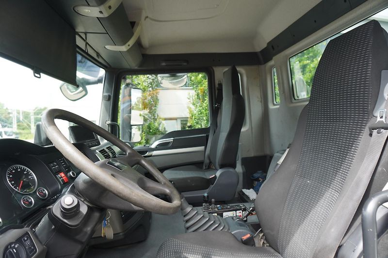 MAN TGS (2016) 26.360 6x4 BB / 160 tho. km - fotka 10 z 17