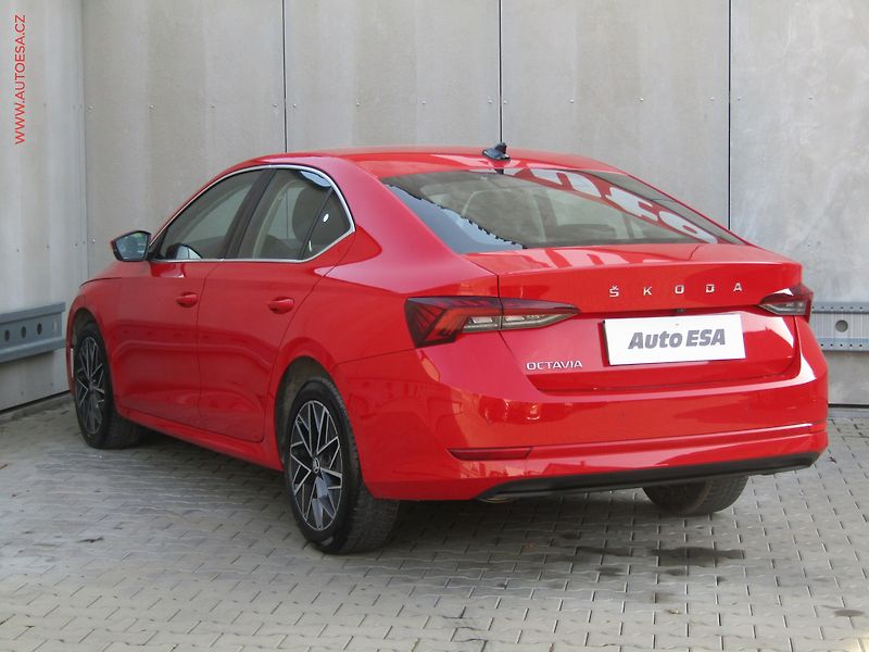 Škoda Octavia (2020) 2.0 TDi, 1.maj,ČR, Style, DSG - fotka 6 z 20
