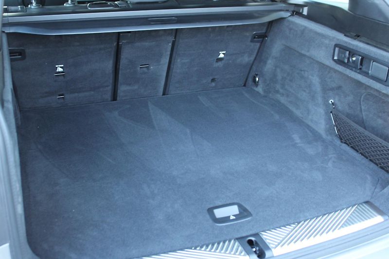 BMW Řada 5 BMW 520d xDrive Touring - fotka 25 z 28