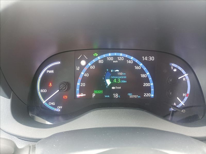 Toyota Yaris Cross 1,5 Premiere Edition - fotka 17 z 25