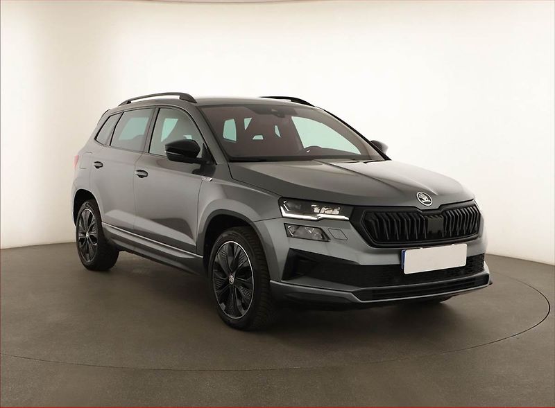 Škoda Karoq (2022) Sportline 1.5 TSI - fotka 1 z 20
